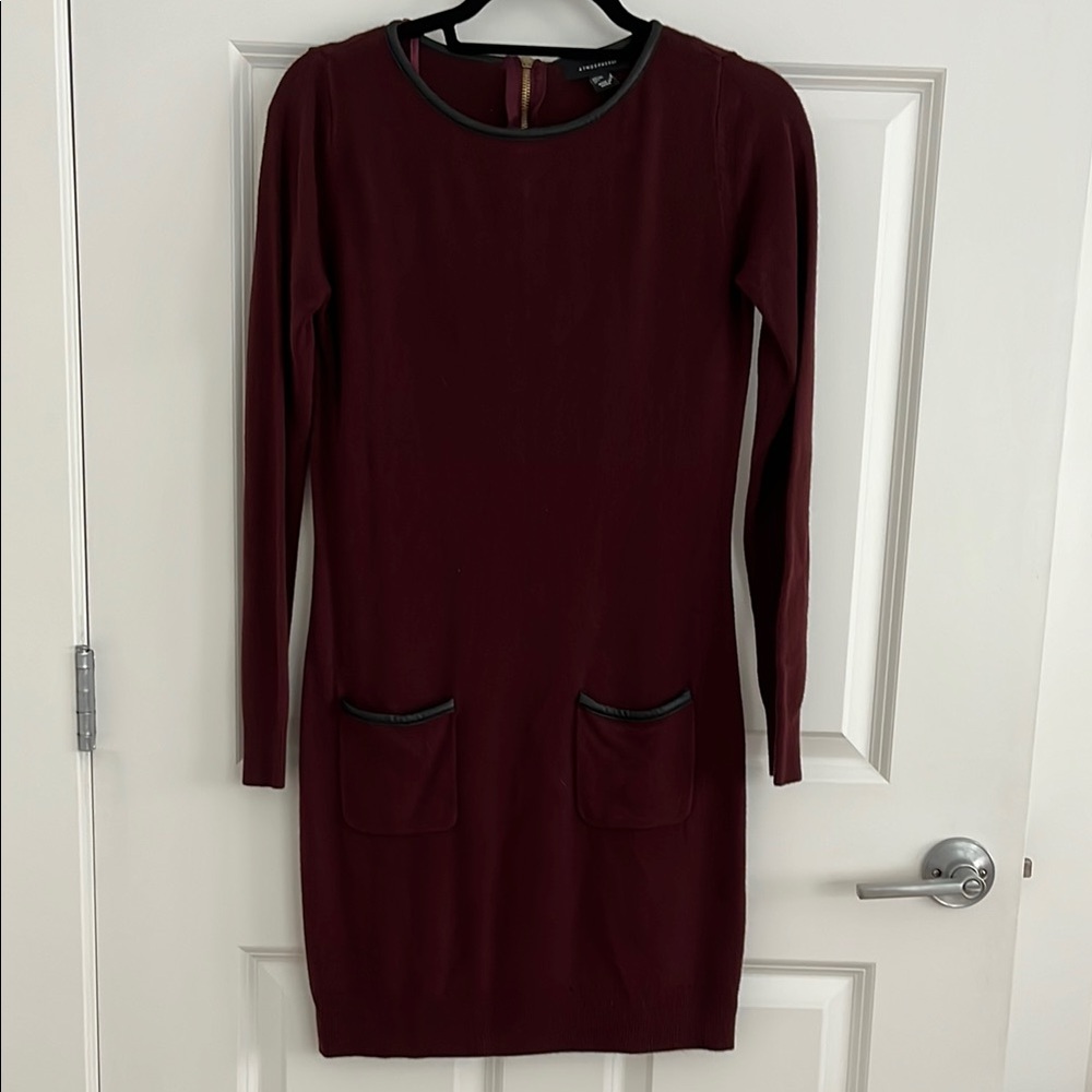 Atmosphere long sleeve sweater dreas. Size 4